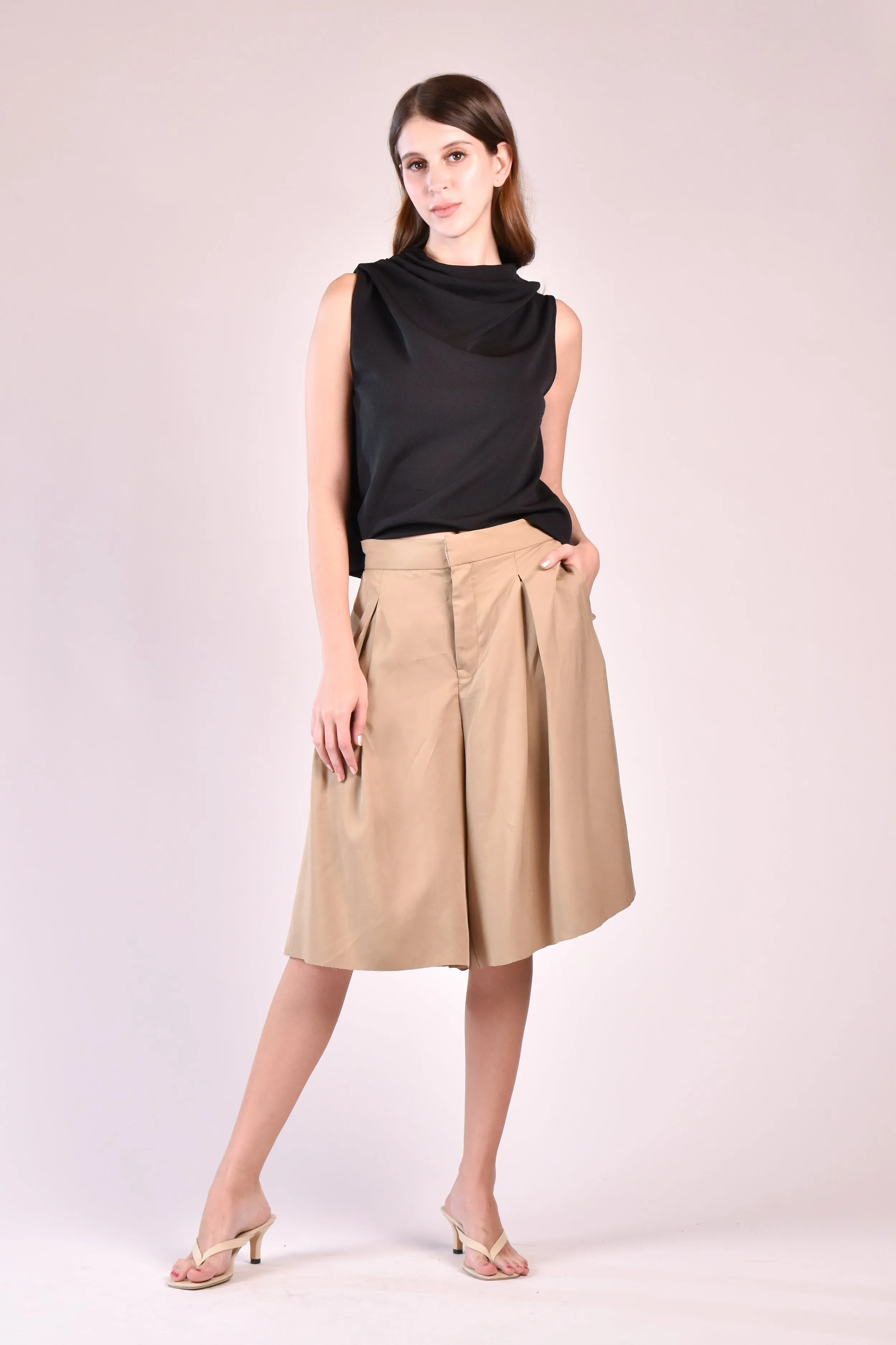 FAYE Bermuda Shorts (Camel)