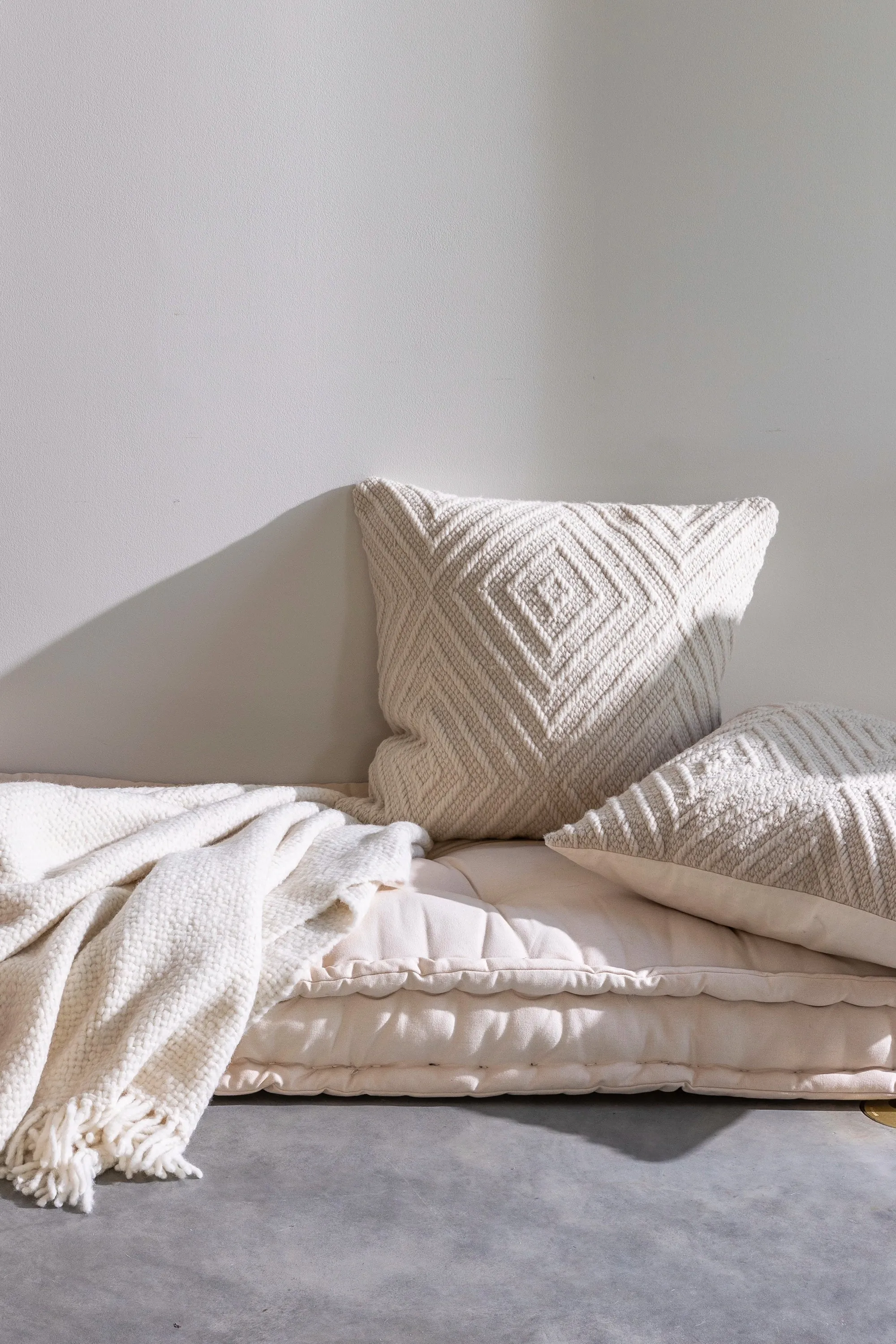 Tierra Lumbar Pillow Sand